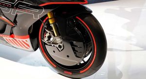Компания CFMoto представила спортивный мотоцикл SR-C21