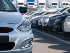 Как дефицит и рост цен на авторынке повлияли на планы россиян по покупке автомобилей