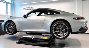 В честь 70-летия Porsche выпустили эксклюзивную модель 911 GT3