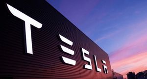 Tesla CyberTruck получит гигантский стеклоочиститель