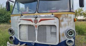 В России продают уникальный автобус Scania 60-х годов с правым рулём и дверьми с двух сторон
