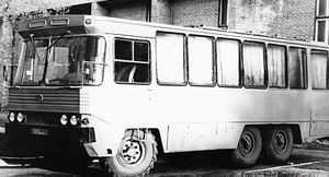 Симбиоз грузовика ЗИЛ-133 и автобуса ЛАЗ. Необычные советские спецавтобусы