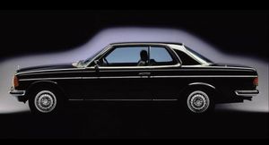 Редкий Mercedes-Benz 190E 1990 года выпуска был продан за 15,8 млн рублей