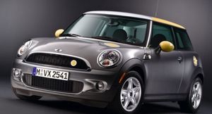 «Не смотрите, что я мини»: MINI John Cooper Works GP с мощностью в 306 л.с.