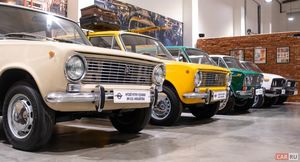История на колесах: в Эстонии проходит выставка раритетных автомобилей