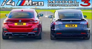 Электробитва: BMW i4 выставили против Tesla Model 3