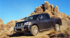Nissan Titan: В кузов можно поместить всех