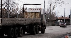 Советские грузовики из музейных архивов — старые фото