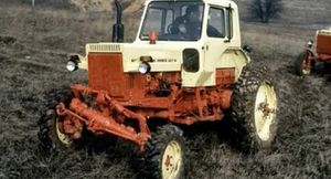 Уникальный трактор из старой советской кинокомедии: «Конёк Горбунок» МТЗ 82К