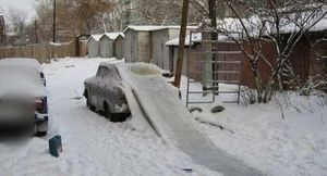 Зимние и новогодние автомобильные приколы