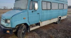 «Капсула времени»: на продажу выставили автобус ЗИЛ-325000 без пробега