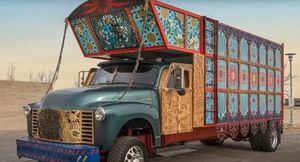 Почему грузовики Пакистана можно отнести к отдельному виду искусства?