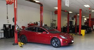 TÜV проверила электромобили, модель S от Tesla провалилась