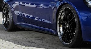 Компания Mercedes-Benz открыла продажи эксклюзивного купе AMG GT 63 S E Performance
