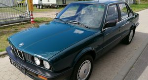 В Сети продают 31-литний BMW 324td без пробега за 2,4 млн рублей