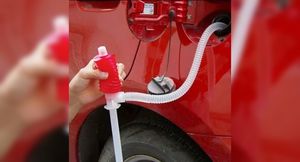 Отличный способ очистки бензобака без снятия — пошаговая инструкция от автомехаников