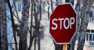 Знак «STOP» — где и как правильно останавливаться