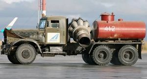 Зачем в СССР на КрАЗы ставили два реактивных двигателя от истребителя МИГ