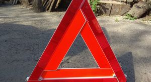 Где и как размещать предупреждающий треугольник: многие автомобилисты не знают, как им пользоваться