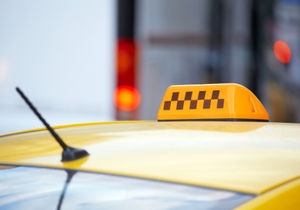 Таксопарки могут начать передавать данные клиентов в ФСБ. О какой информации идет речь?