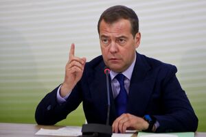 Медведев: Запад стал считаться с Россией, как с СССР