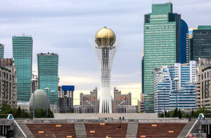 Премьер Казахстана заявил о релокации в стране более 250 ушедших из РФ компаний