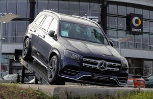 Mercedes продает свои активы «Автодому» и уходит из России