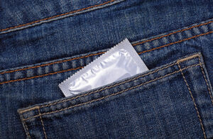 Во Франции презервативы станут бесплатными для молодежи