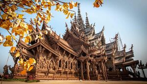 Тайский «Храм истины» – место, где посетители придут к пониманию жизни прошлых поколений