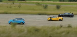 Посмотрите, как китайский хэтчбек расправился на треке с Lamborghini и Nissan GT-R