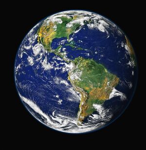 Есть ли у Земли спутники помимо Луны? 10 интересных фактов о планете Земля