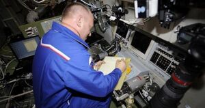 Миф о карандаше или чем пишут в космосе
