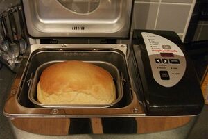 Хлебопечка и еще 9 бесполезных кухонных девайсов, о которых хозяйки сначала мечтают, а потом не знают, куда деть