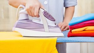 Как убрать пятно от утюга на ткани: 13 работающих способов