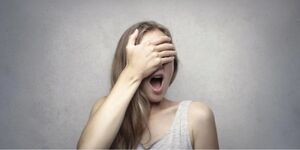 Фобий, которые звучат как шутка, но от них реально страдают