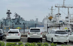 Япония сокращает поставки автомобилей в Россию