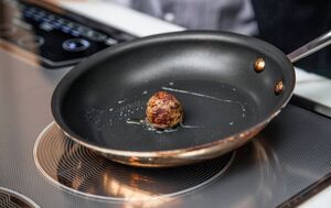 Крах амбиций: Как проект Билла Гейтса по созданию искусственного мяса потерпел фиаско