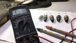 Как проверить свечи зажигания мультиметром