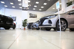 Автодилеры объяснили рекордные продажи в августе