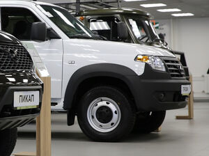 Продажи автомобилей УАЗ в августе упали почти вдвое