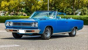 Редкий Plymouth GTX 1968 года: кабриолет с минимальным пробегом и оригинальными документами