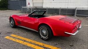 Редкая Chevrolet Corvette 1972 года простояла в гараже с 1984 года