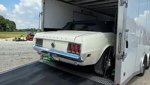 Редчайший кабриолет Ford Mustang 1970 года скрывает необычную тайну