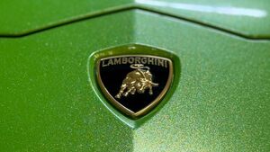История владельцев Lamborghini: от семейных династий до крупных корпораций