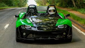 Zenos E10 RZ: новый среднемоторный спорткар готовится к дебюту