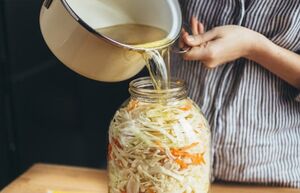 Почему квашеная капуста полезнее свежей