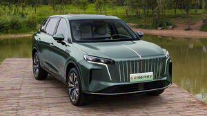 В Китае дебютировал гибридный кроссовер Hongqi HS6 с запасом хода 205 км
