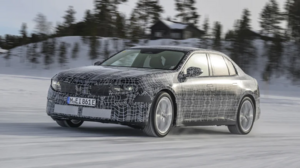 BMW делает ставку на седаны и универсалы для ценителей роскоши
