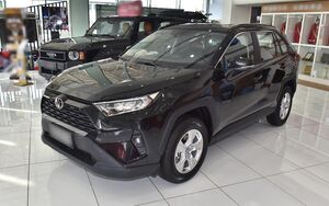 Несмотря на уход Toyota бьет рекорды продаж в России названы бестселлеры
