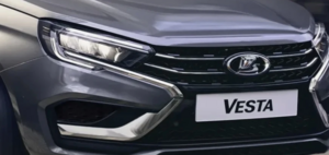 Десять лет с нами: флагман АвтоВАЗа Lada Vesta празднует свой первый юбилей